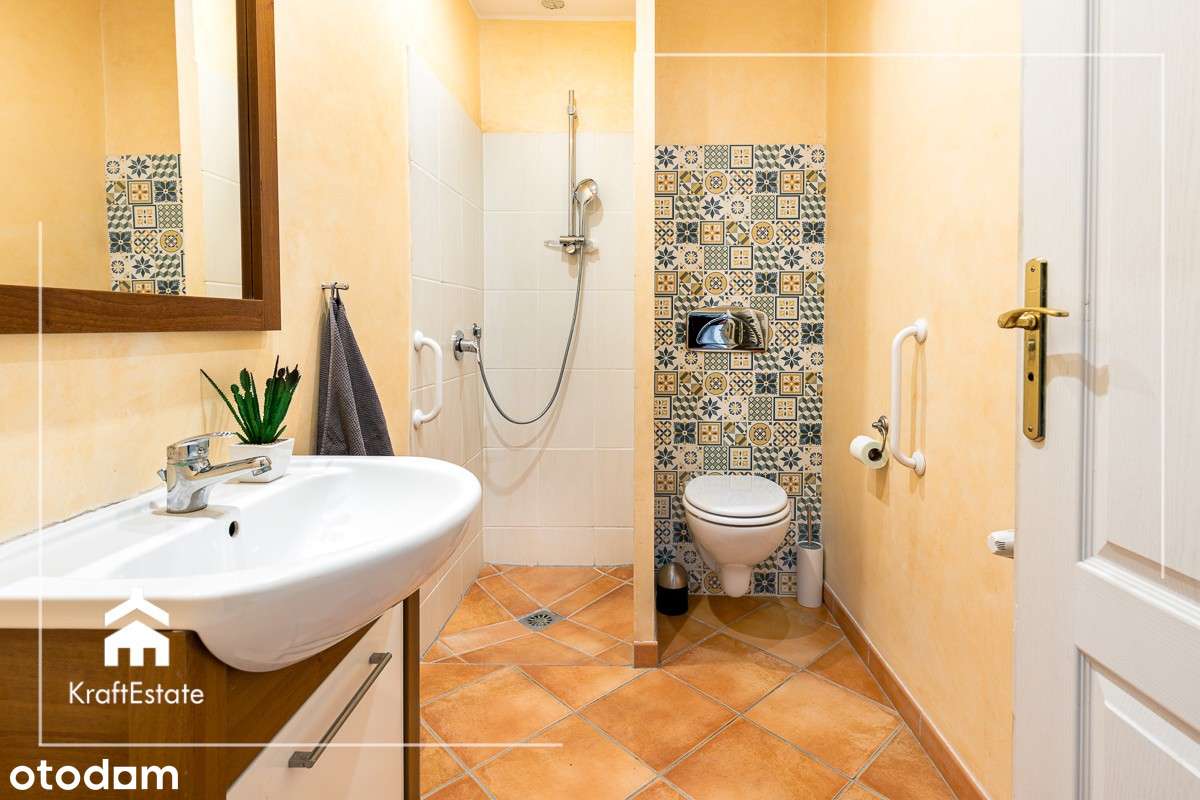 Duży Dom w Cichej Okolicy–Perfekcyjny dla Rodziny-8