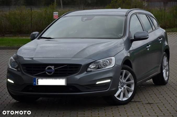 Volvo V60 D3 Drive-E Momentum - 4