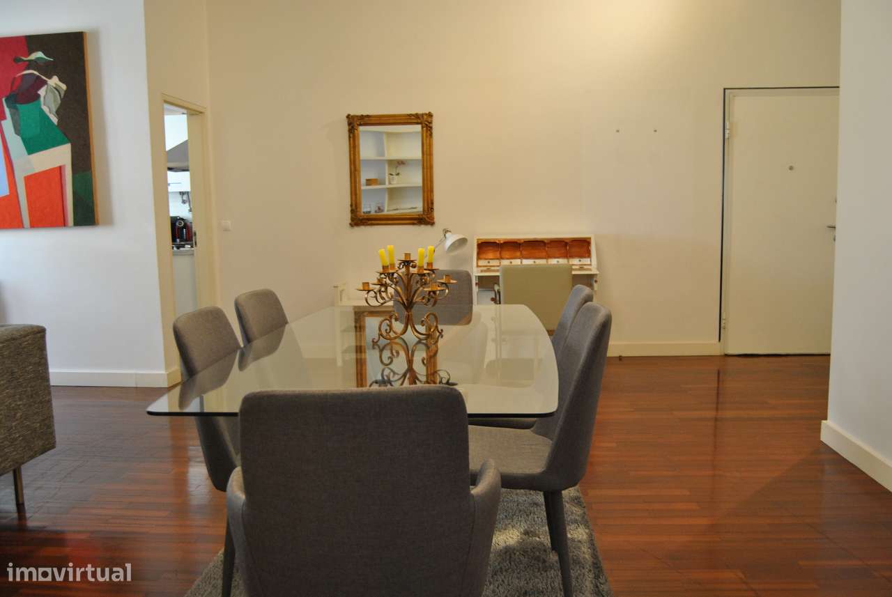 Apartamento em palácio reabilitado no coração do Chiado - Grande imagem: 4/15