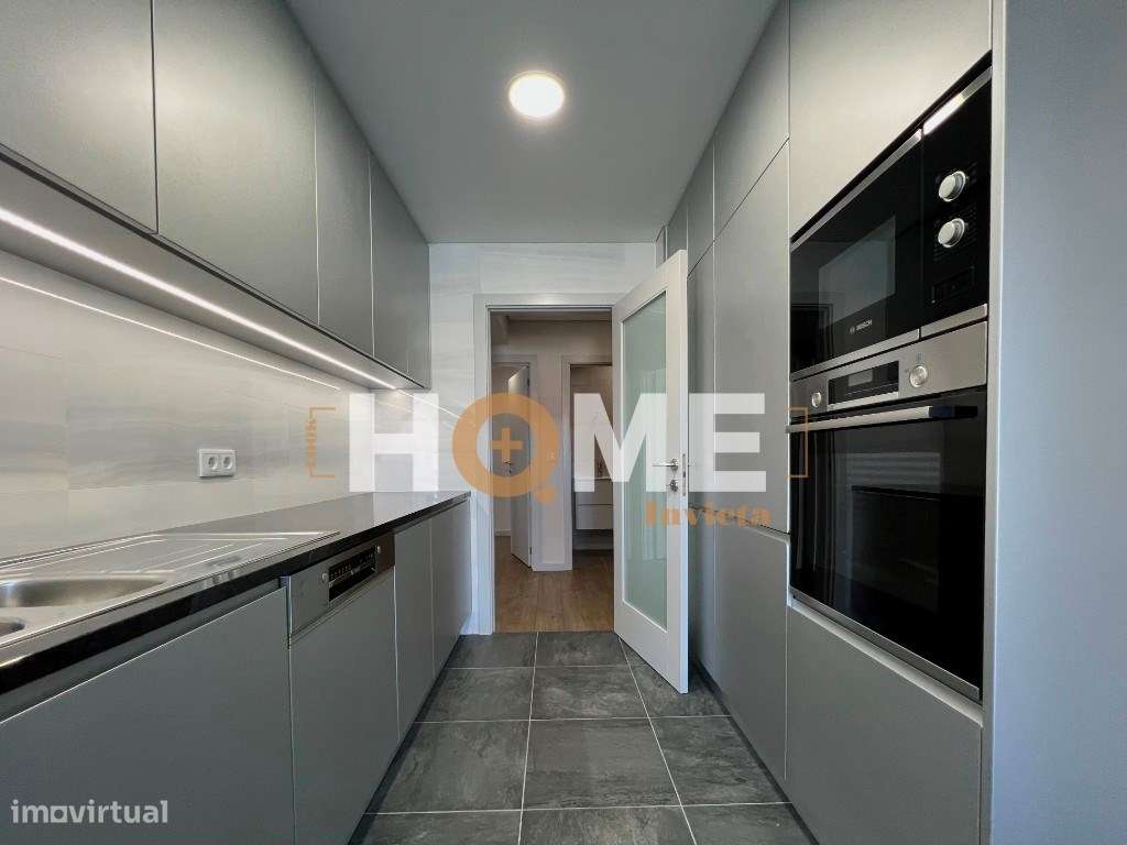 EXCELENTE Apartamento T3 NOVO | em plena Av. da Boavista-11