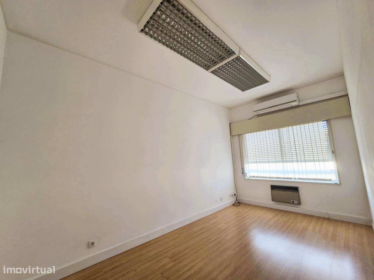 Escritório com Recepção e 3 Salas – Campo Grande, Lisboa - Grande imagem: 5/21