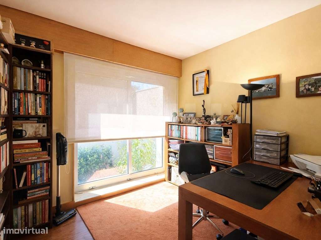 Moradia T5 Moderna com Jardim e Cave Ampla - Árvore, Vila do Conde-15