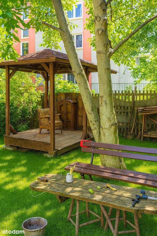 Mieszkanie 3 pokoje, salon z aneksem z ogódkiem  92m2 - Pełny obrazek: 1/8