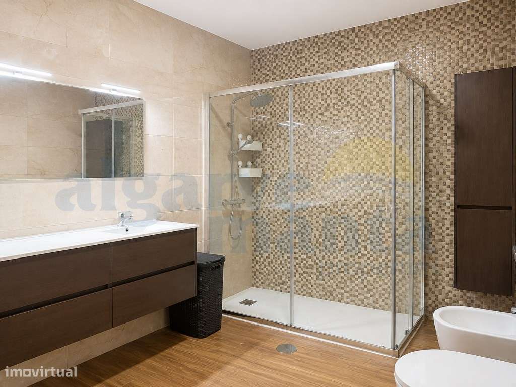 Moradia T3 Moderna com Garagem - Perto do Centro de Vila Nova de Ca...-27