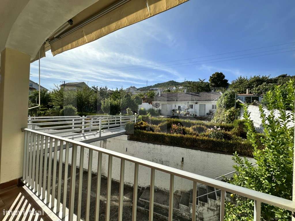 Moradia T3 com logradouro e anexo - Bairro do Espertim, Covilhã-35