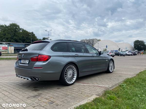 BMW Seria 5 550i Touring - 12