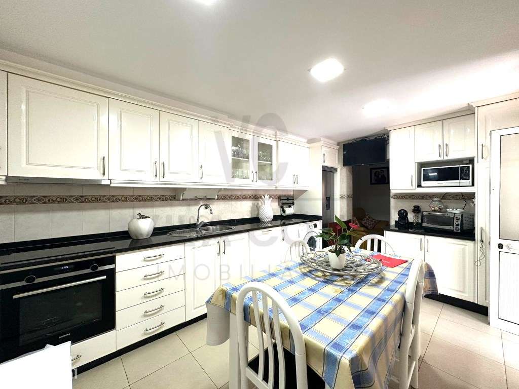 Moradia Geminada T4 Duplex Venda Vila do Conde - Grande imagem: 4/23