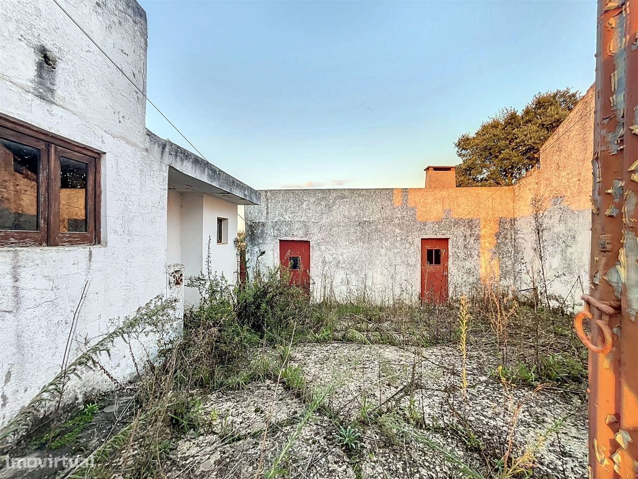 Conjunto de casas rústicas para reabilitar-10