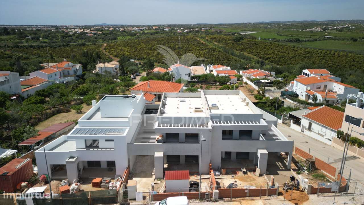 Moradia T3 com piscina perto da praia e campos de golfe - Grande imagem: 2/7