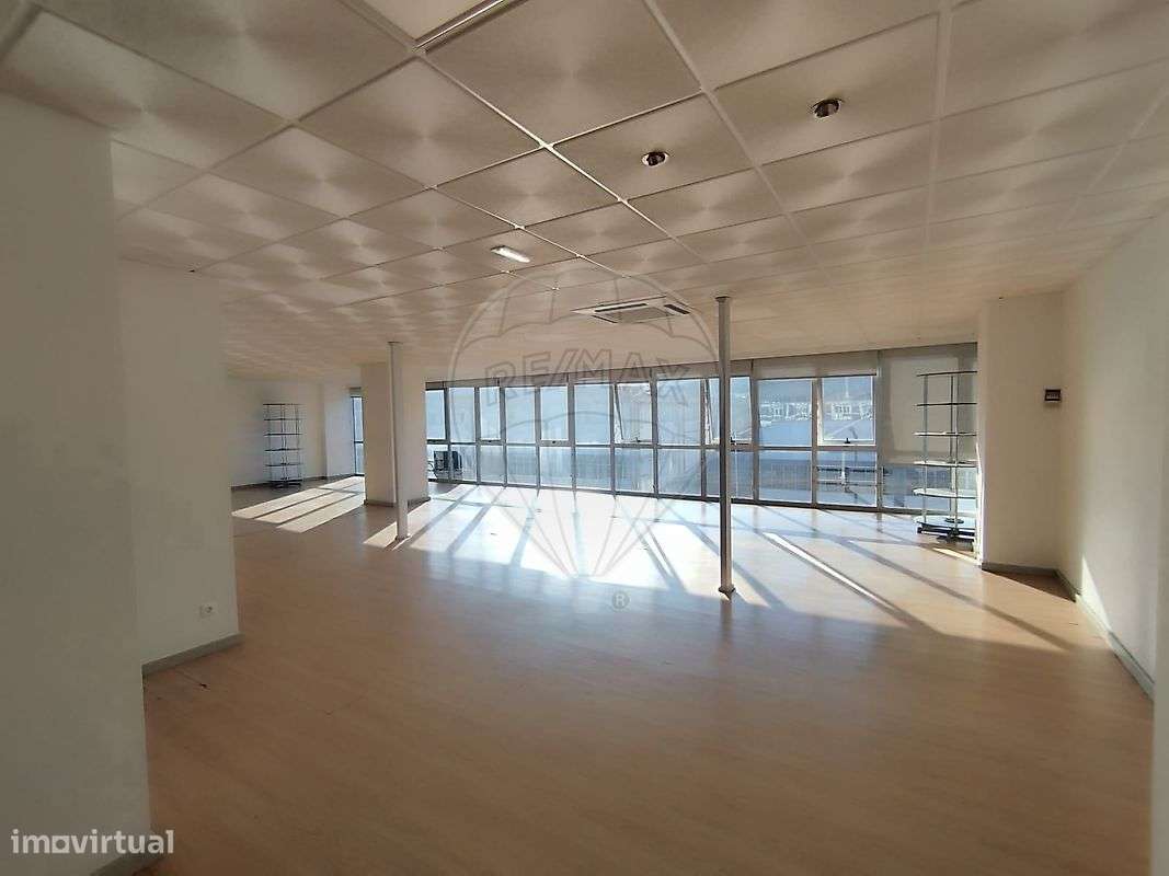 Escritório  para arrendamento - Grande imagem: 4/18