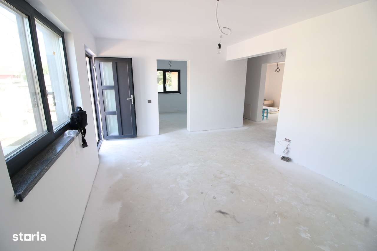 Vand vila P+M Sendreni stradal - Imagine principală: 1/10