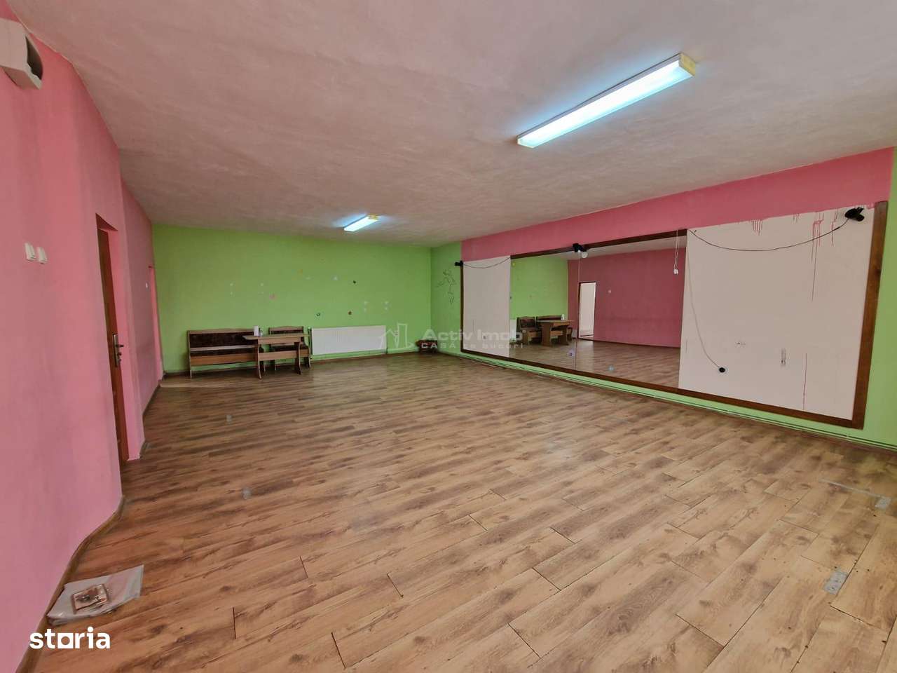 Resita CHIRIE Cladire P+2 Zona Centrala - Imagine principală: 4/20