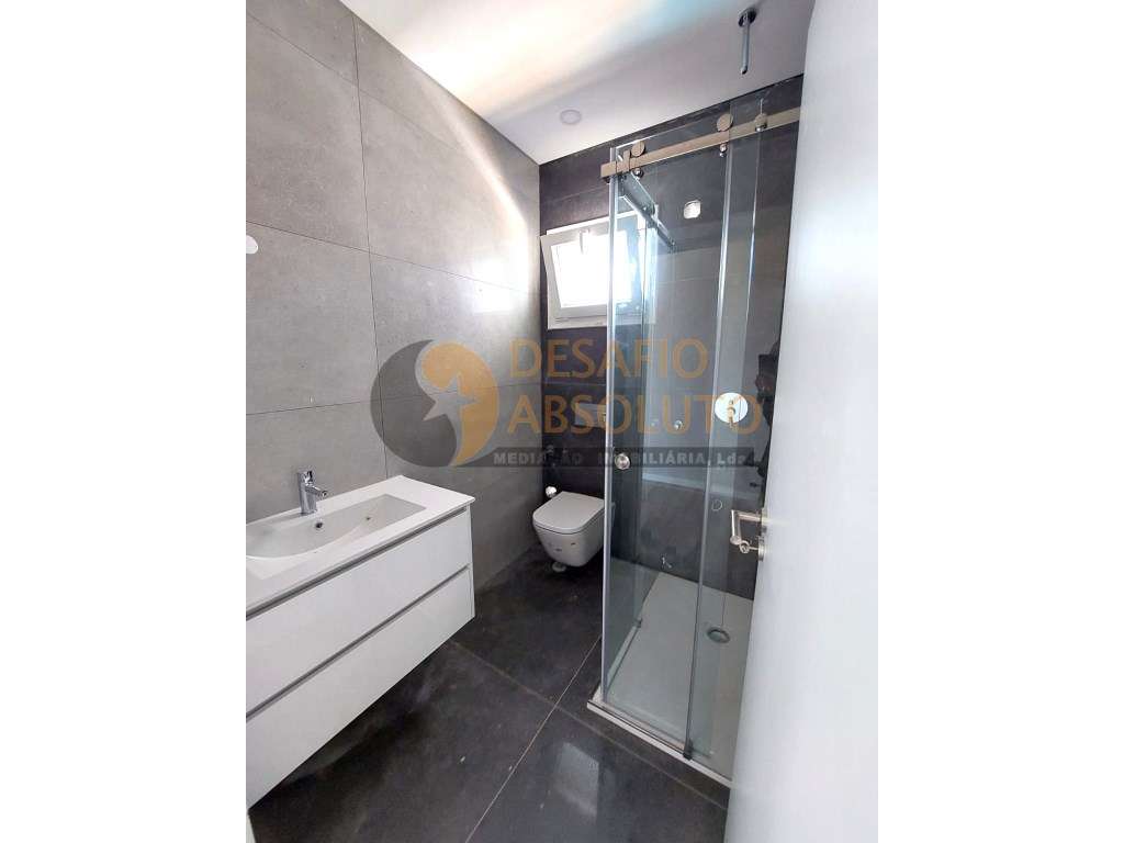 Moradia Isolada T4 C/ Piscina e Garagem - Brejos de Azeitão-27