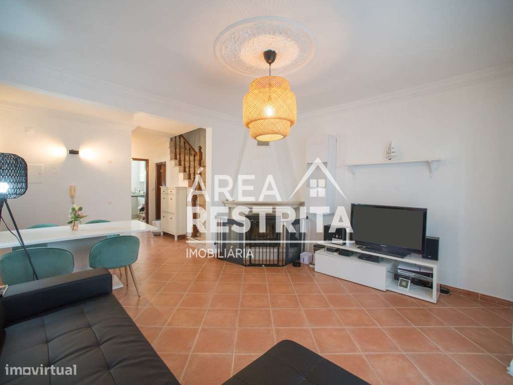 Moradia Geminada T3 com Garagem e Churrasqueira - Grande imagem: 2/54