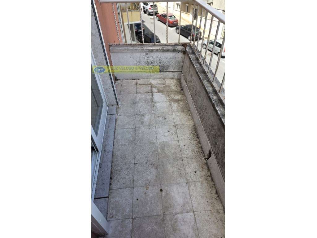 T2 Amadora REMODELADO, 2 frentes, 1 Marquise, 1 Varanda-30