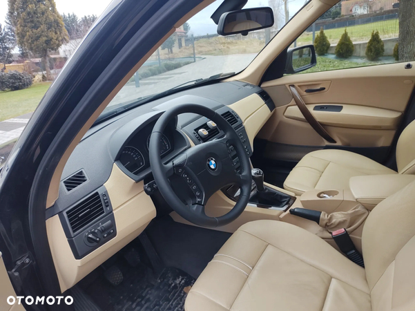 BMW X3 2.5i - 7