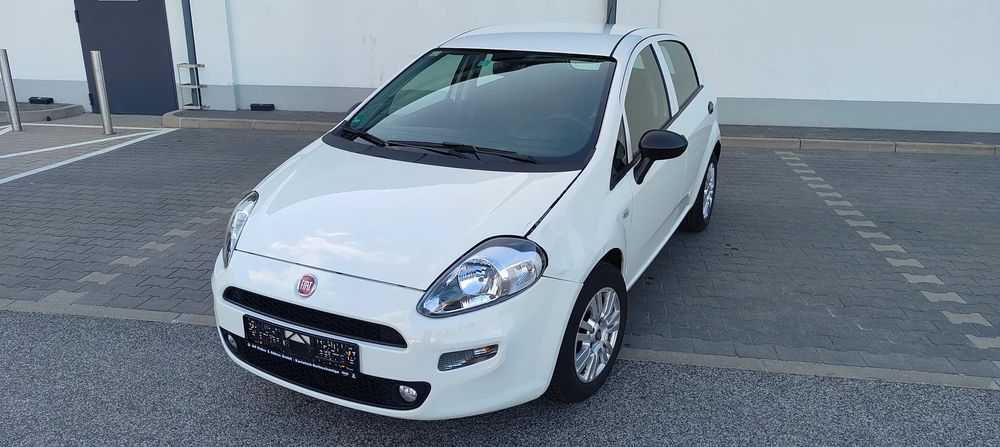 Fiat Punto 1.4 8V Estiva Blue&Me 2017