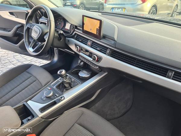 Audi A4 Avant 2.0 TDI Business Line - 12