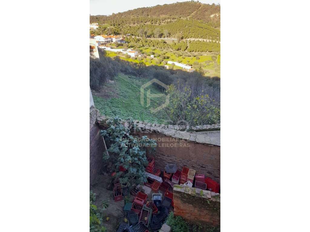 Casa com 2 Frentes para Recuperar - Grande imagem: 4/22