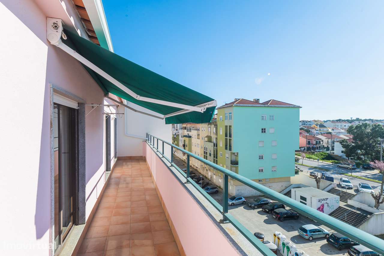 Apartamento T2 na Quinta do Conde com areas de 136m2-46