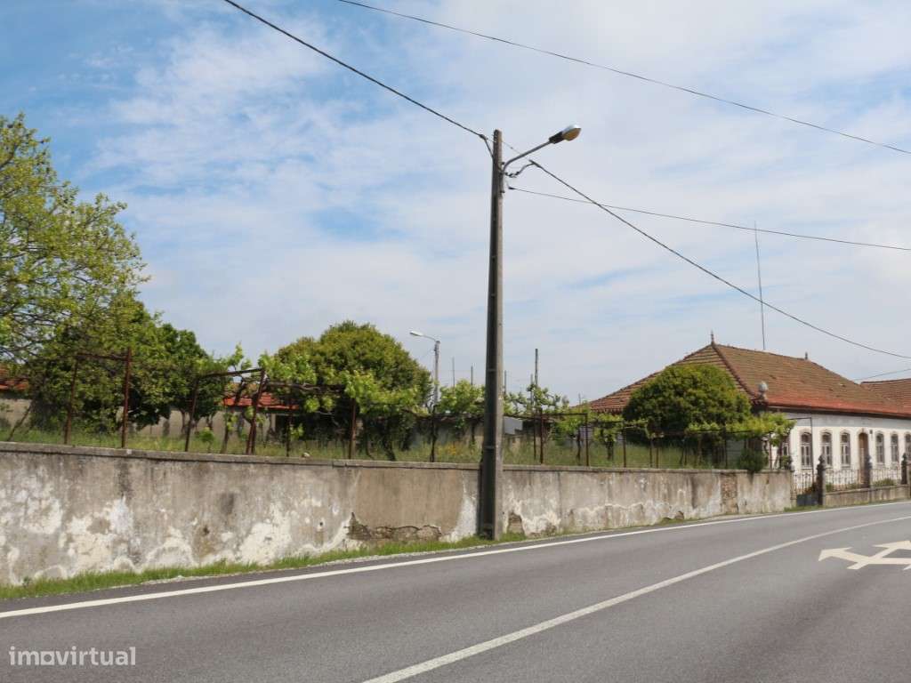 Moradia isolada inserida em terreno de 727m2 - Venda da Esperança, ...-18