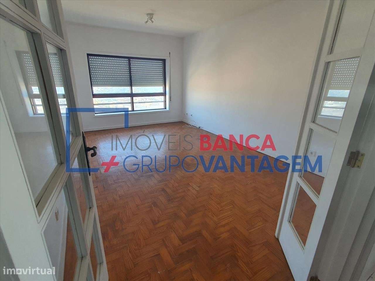 Apartamento, para venda, Vila Nova de Gaia - Vilar de Andorinho - Grande imagem: 2/9