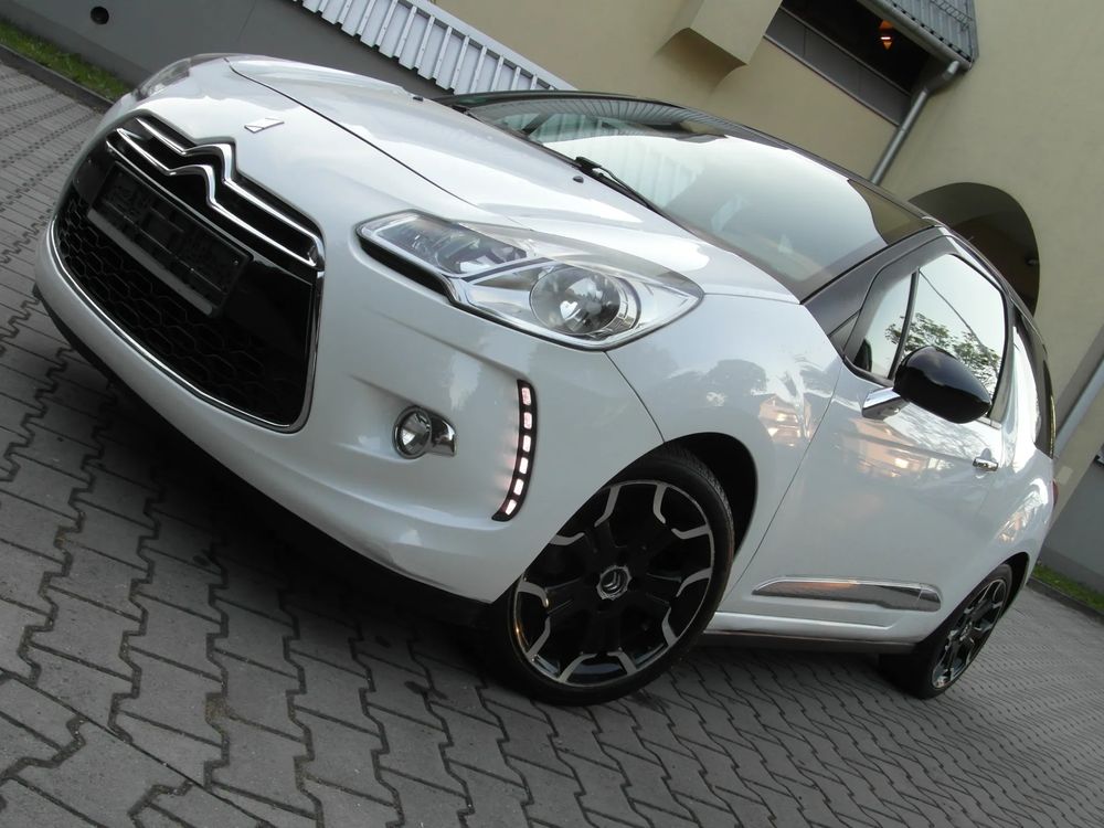 Citroën DS3 VTi 120 SoChic 2011