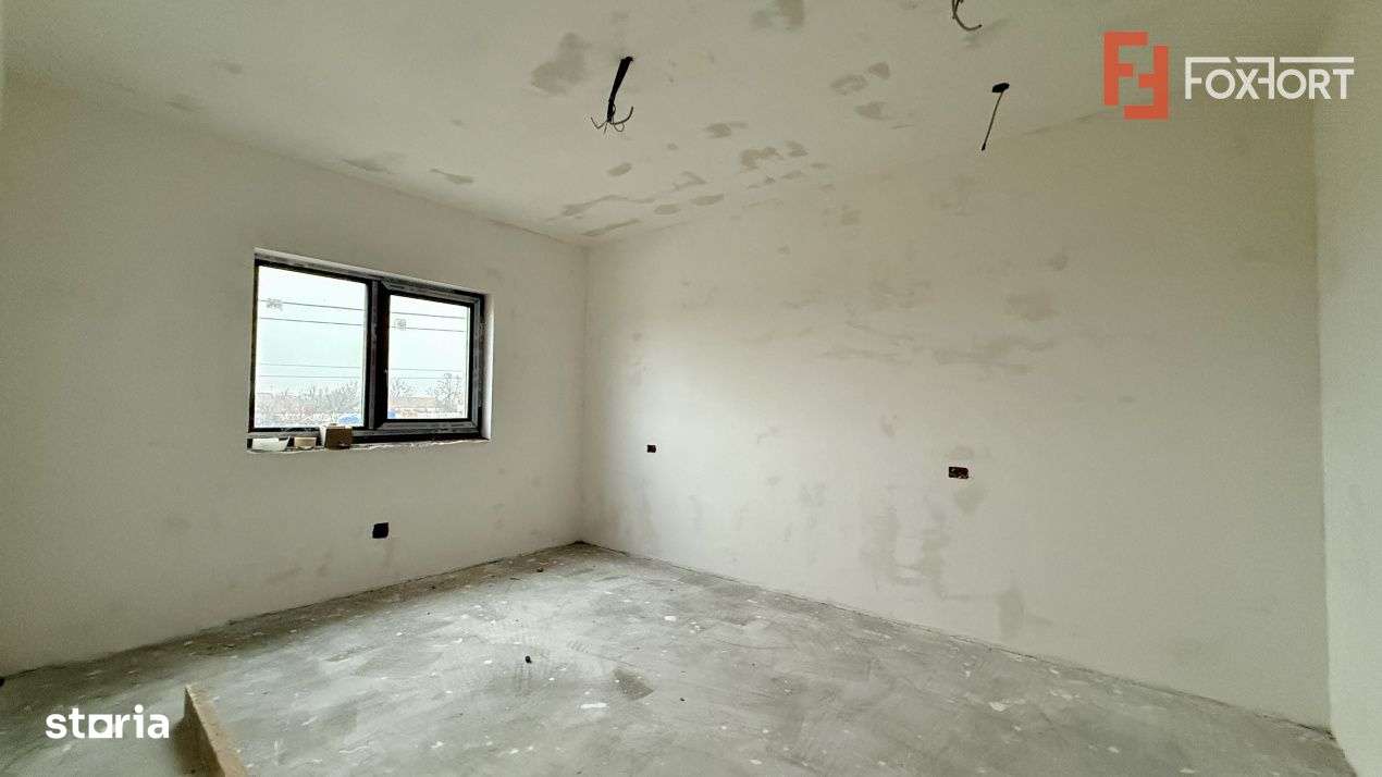 Duplex cu 3 camere, pod mansardabil si panouri fotovoltaice - Calea Ur-5