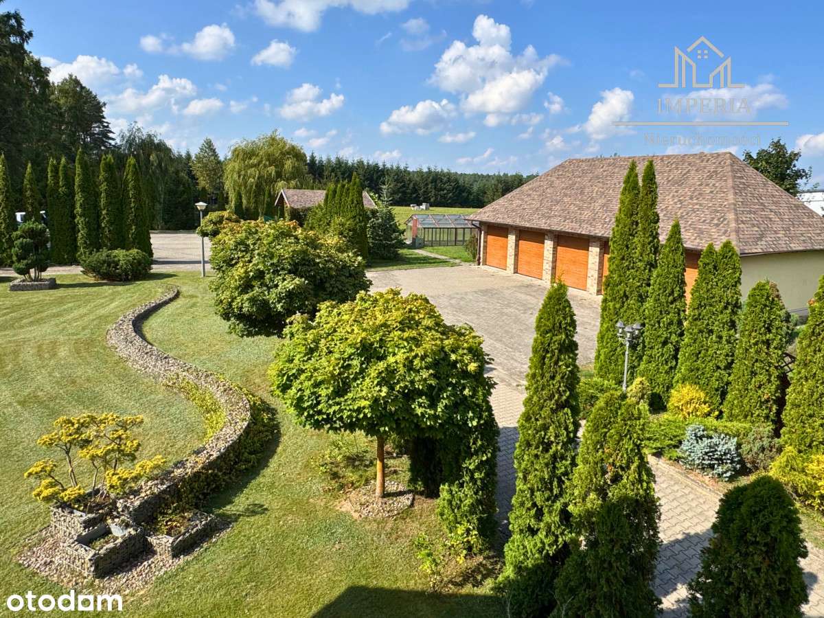 Rezydencja z prywatnym basenem i ogrodem | Koźmin-9