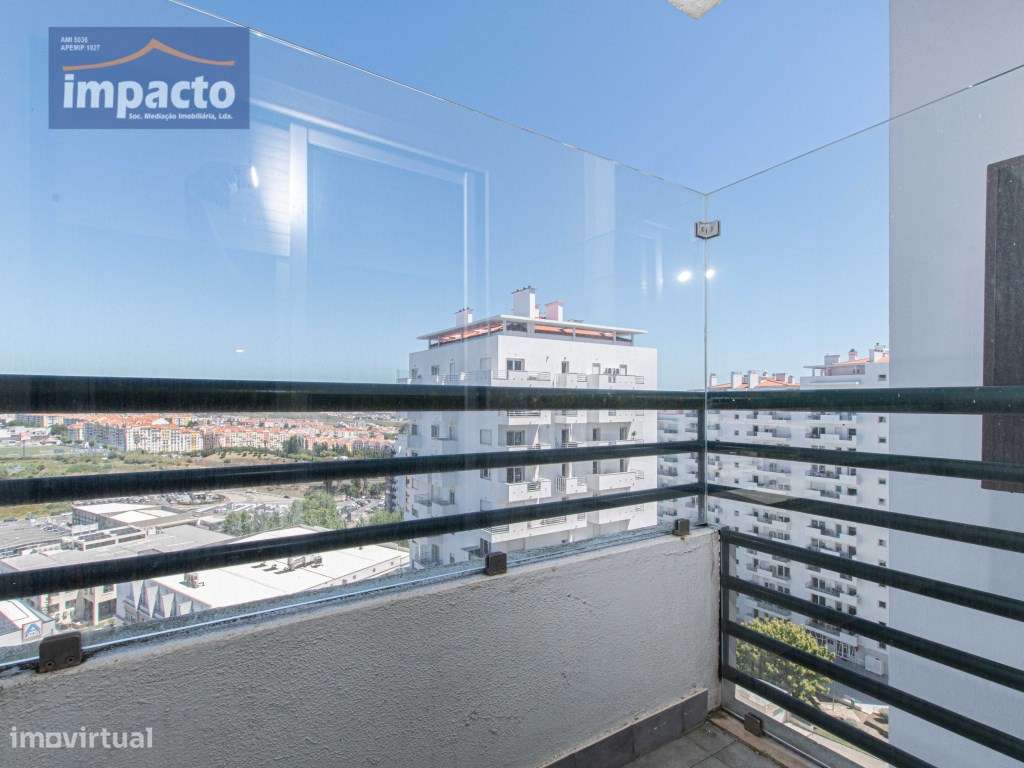 T3, Excelente estado de conservação, 2 suites, parqueamento e arrec...-21