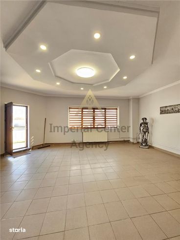 Proprietate Versatil&#259; Locuin&#539;&#259; Afacere  After School sa-1