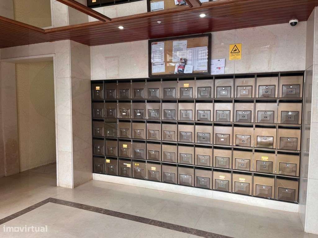 Apartamento T2, Tapada das Mercês-14