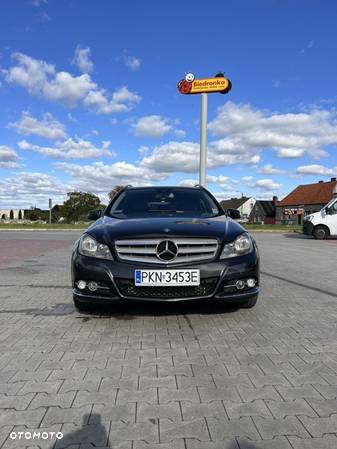 Mercedes-Benz Klasa C 220 T CDI DPF (BlueEFFICIENCY) 7G-TRONIC Avantgarde - 9