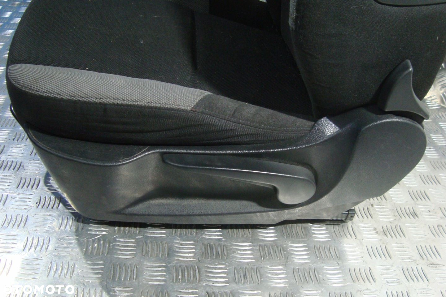 FOTEL LEWY KIEROWCY AIRBAG PEUGEOT 207 CC 06-12 - 3