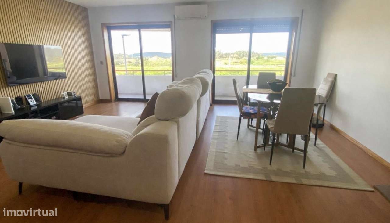 Venda de Apartamento T3 duplex, Macieira da Maia, Vila do Conde - Grande imagem: 2/23