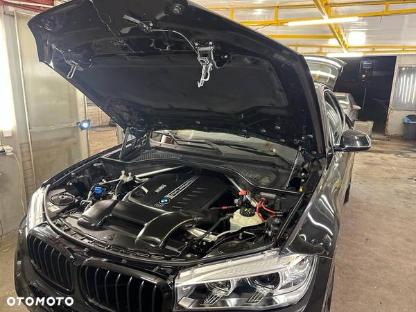 BMW X6 xDrive30d - 11