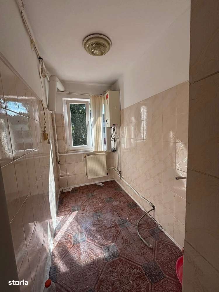 De vanzare apartament 2 camere ,renovat pretul 41.500 - Imagine principală: 2/7