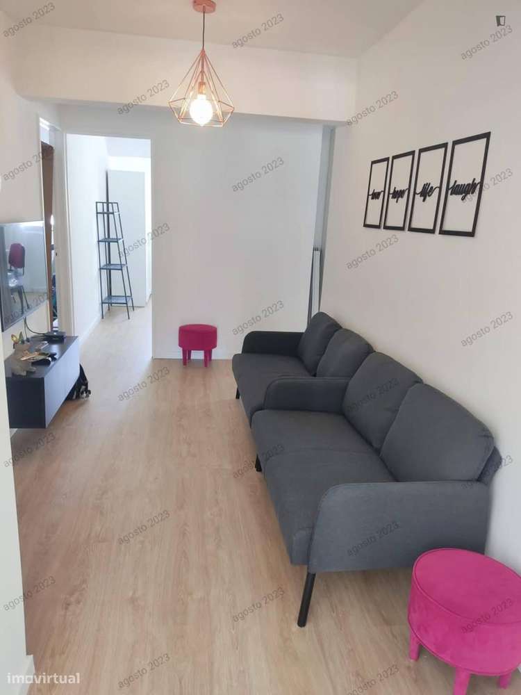 Quarto - localizado em Benfica Lisbon - Grande imagem: 4/5