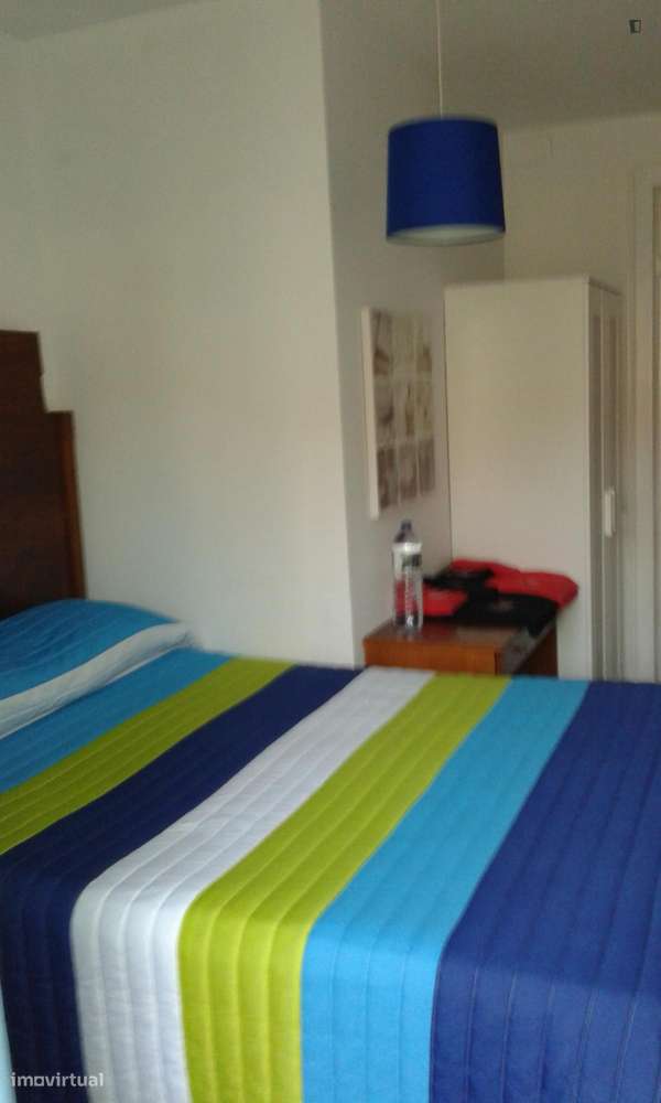 Quarto - localizado em Estrela Lisbon - Grande imagem: 3/26