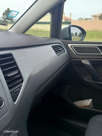VW Golf Sportsvan 1.6 TDI Confortline BlueMotion - 13