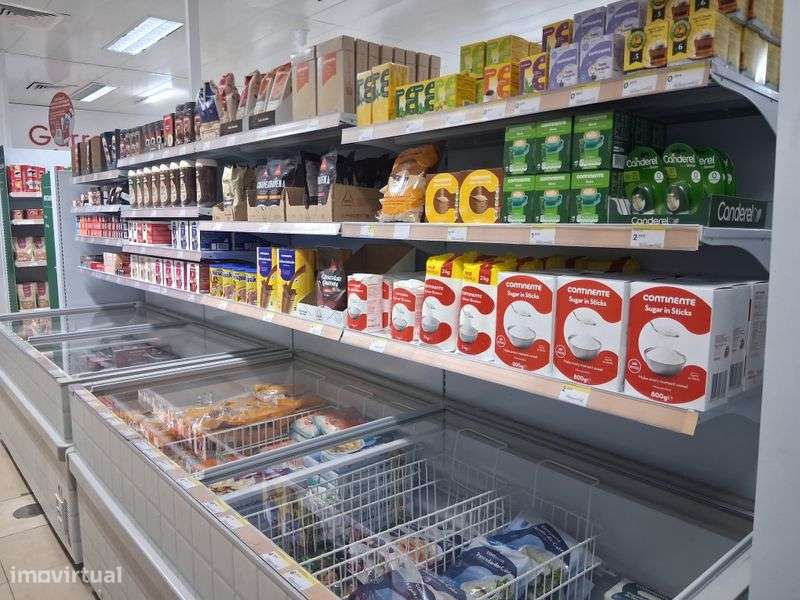 Mercado em plena atividade - Grande imagem: 4/12