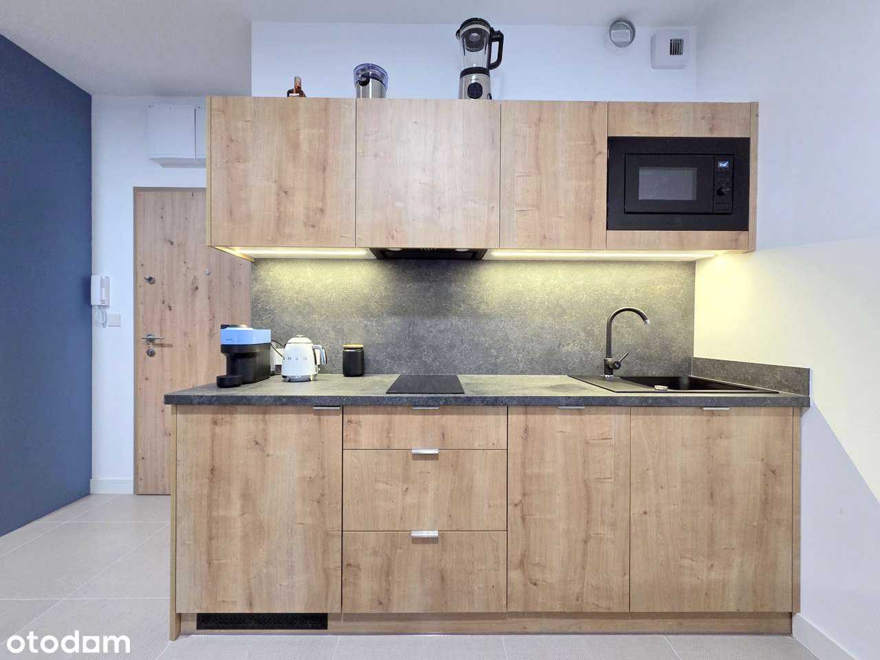 Nowoczesny apartament z dużym balkonem od strony morza + parking-8