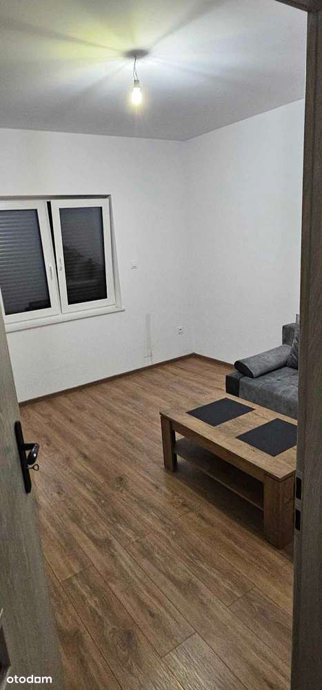 Nowy parterowy dom z lokalem użytkowym-11