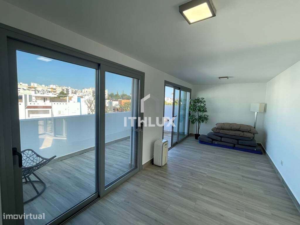 Excepcional Moradia Contemporânea 3+2, em Tavira-27