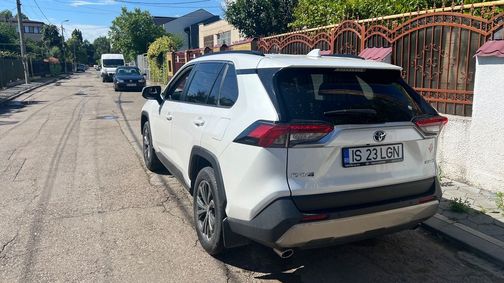 Toyota Rav4 2.5 VVT-iE 4x4 Luxury 2024