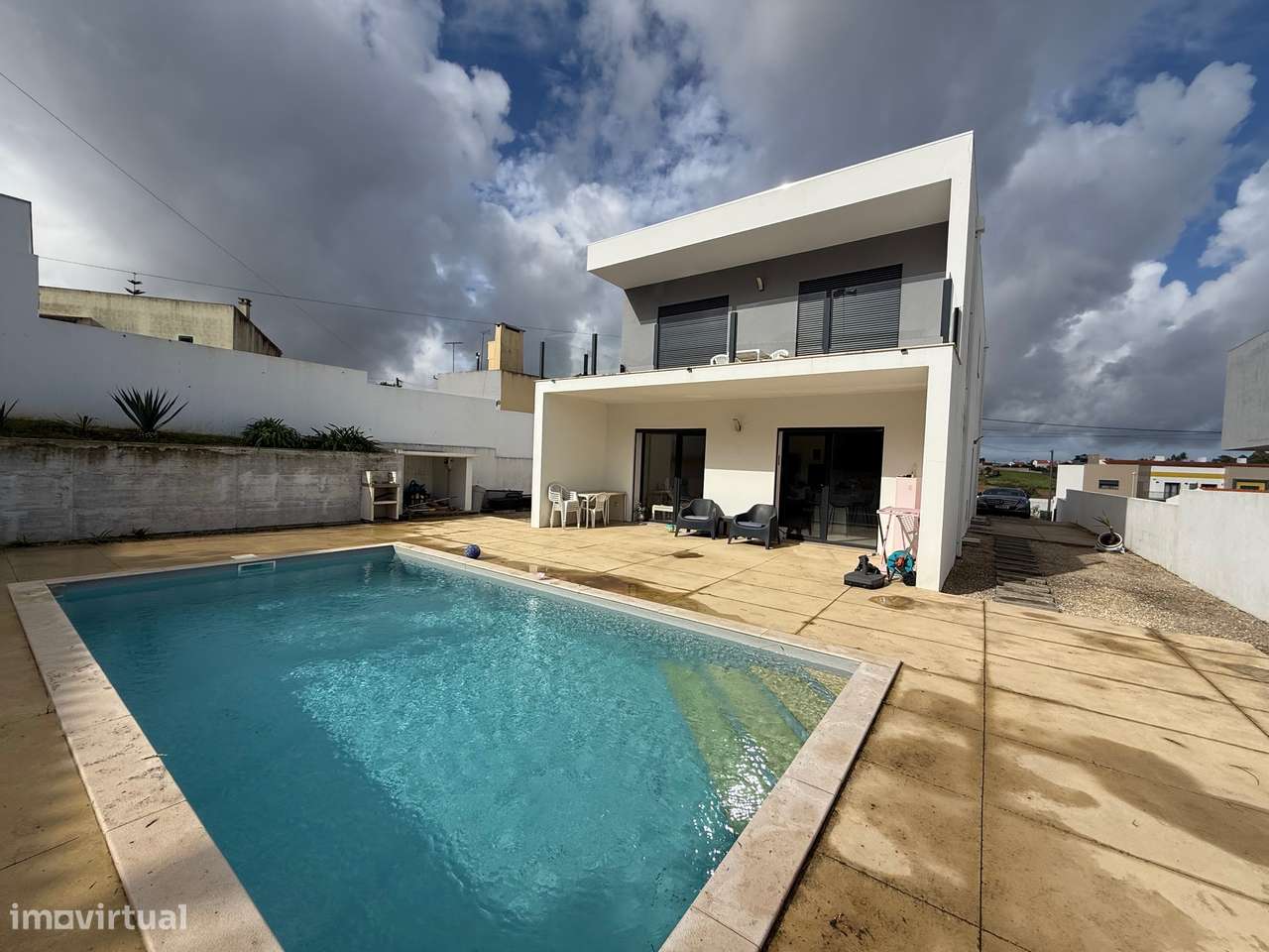 Moradia moderna T4 com piscina - a 10 min. de São Martinho do Porto-32