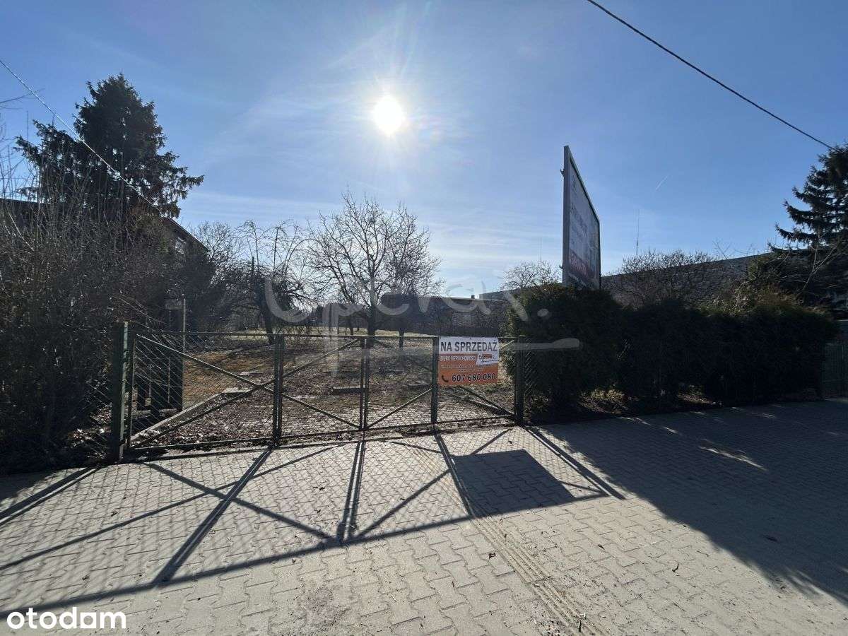 Działka budowlano/inwestycyjna-0