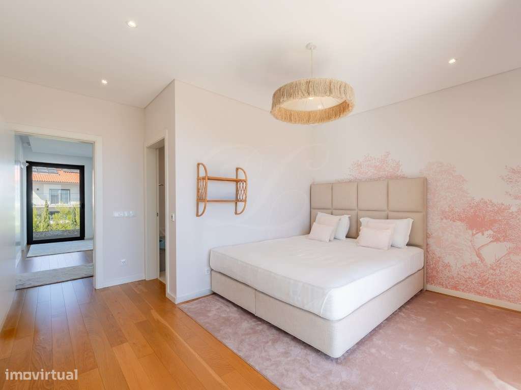 Moradia T8 c/Piscina | Queijas-33