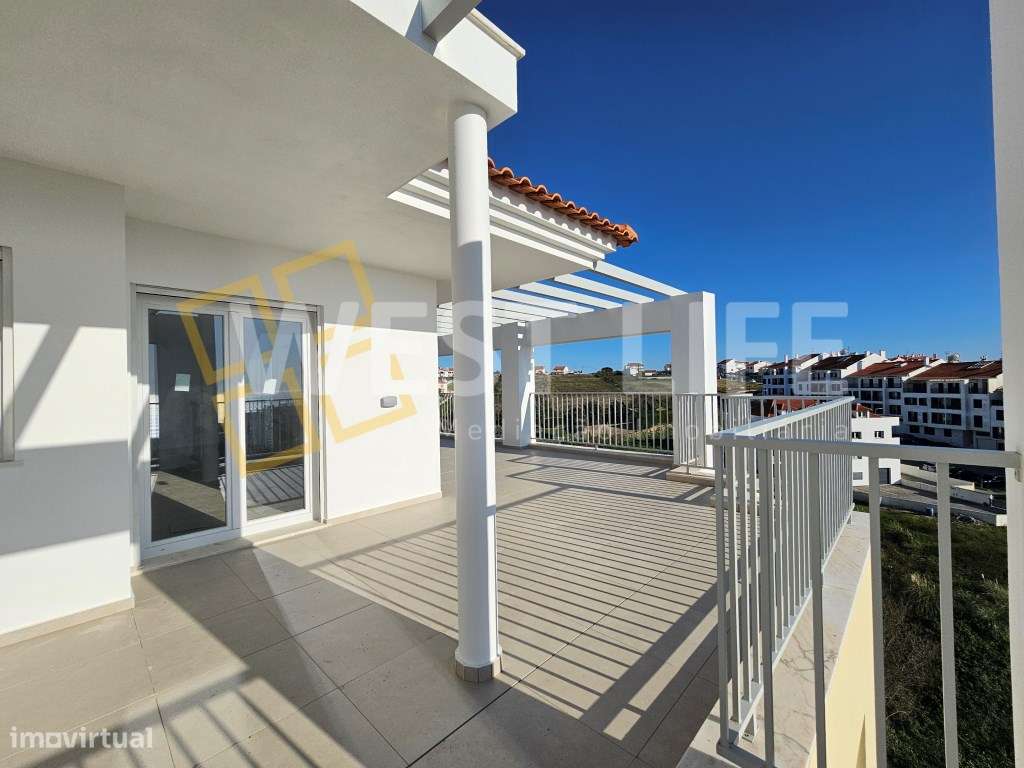 Penthouse T3 com 3 suítes e terraço com magnifica VISTA MAR - Ericeira-32