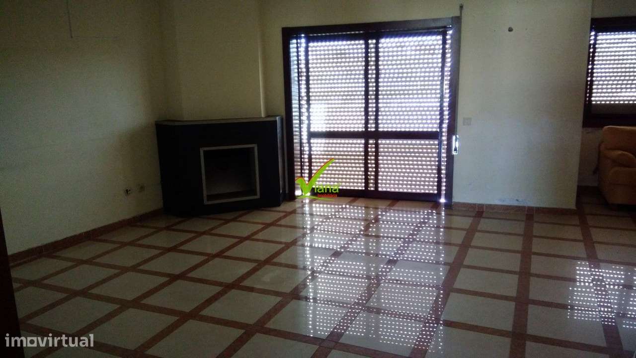 T. 5 Dúplex com terraço privativo - Centro Póvoa de Varzim - Grande imagem: 3/13